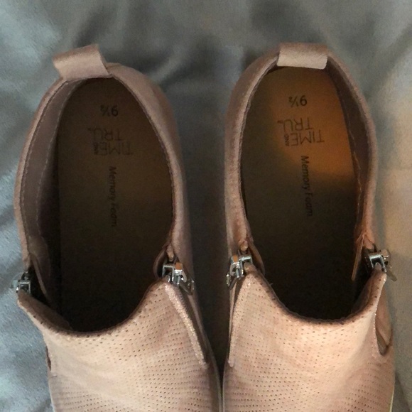 Heeled sneakers - Picture 3 of 5